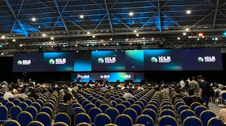 Podium der International Conference On Learning Representations