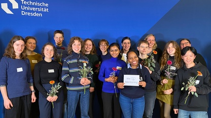 Studentinnen und Nachwuchswissenschaftlerinnen des Mentoring-Programms Join Science